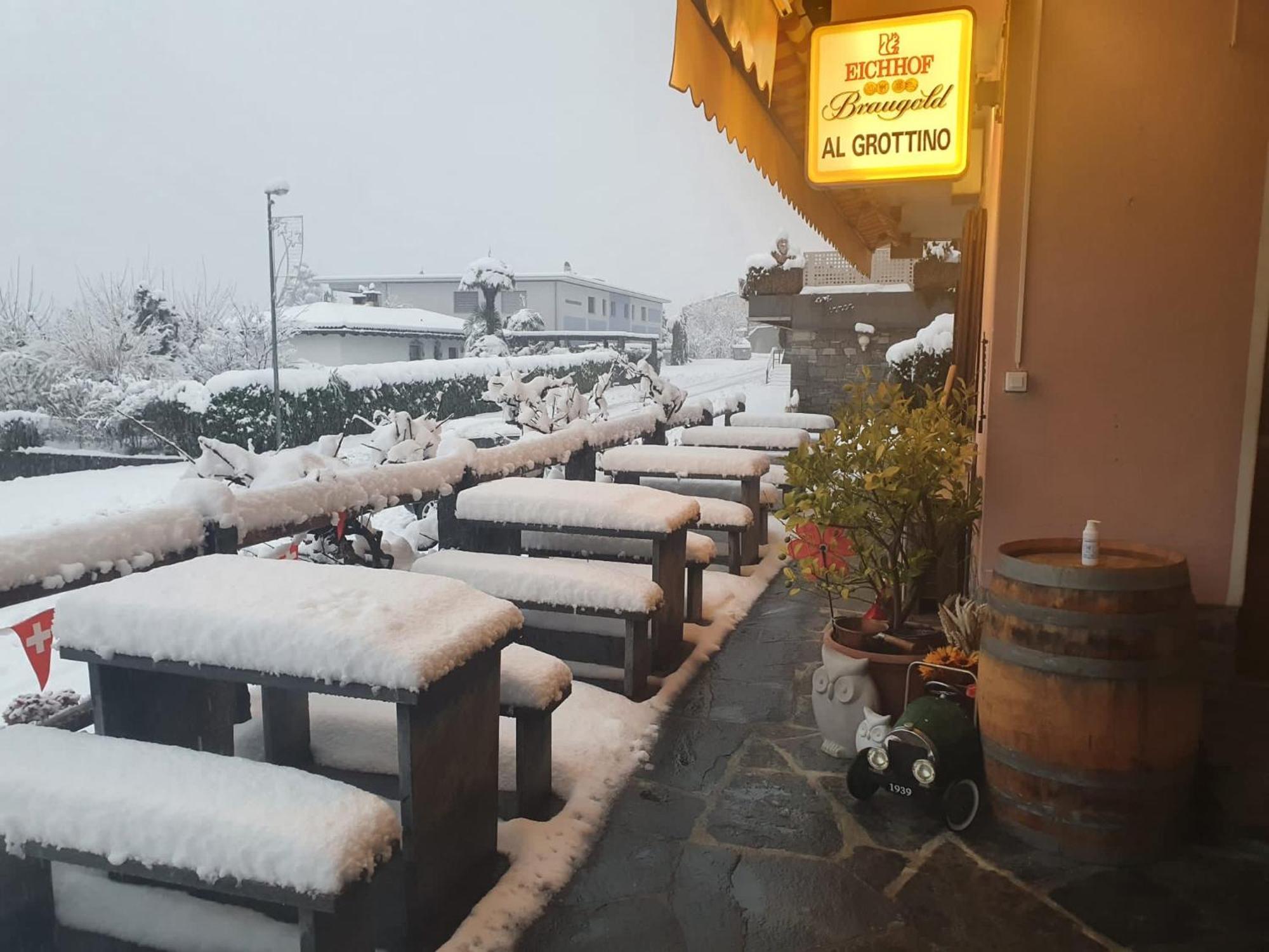 Al Grottino Acomodação com café da manhã Gambarogno Exterior foto
